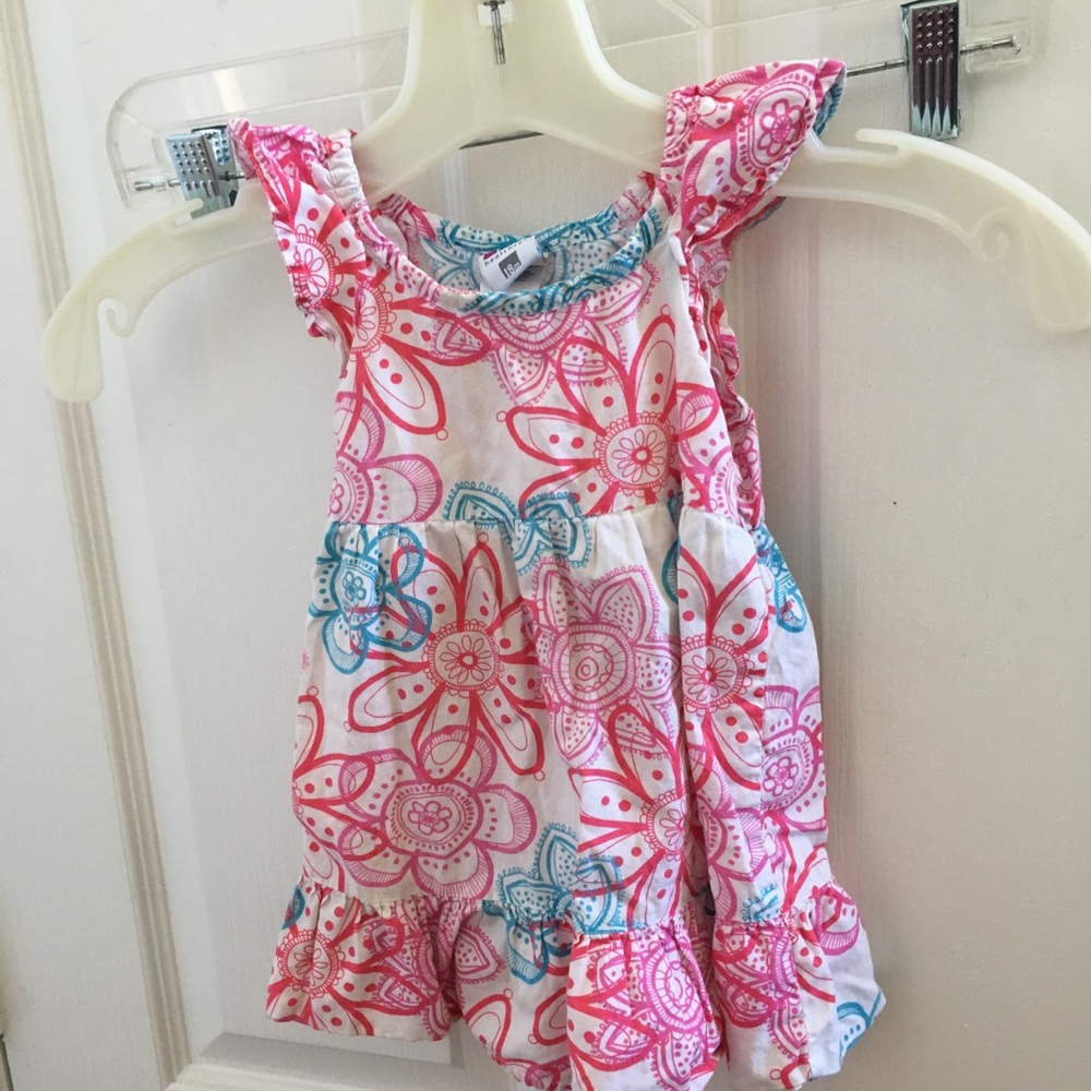 FINAL MARKDOWN 
Little girls healthtex dress 18 months